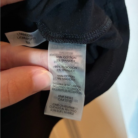 Karl Lagerfeld | Parisian Motif Tee in Black and White Size M/L - Picture 6 of 6